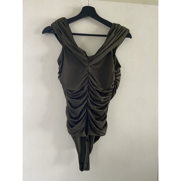 Women's Express Body Contour Bodysuit Olive Green NWT Side Rouching Off Shoulder - Picture 2 of 9